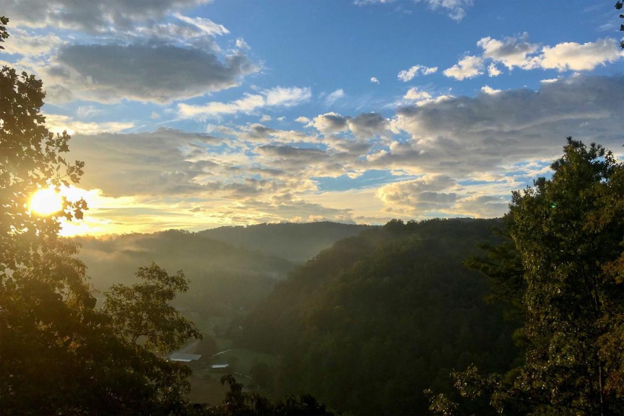 Pigeon Forge Scenic Solitude With Private Hot Tub! Dış mekan fotoğraf